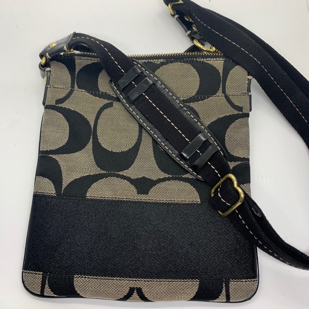 Coach Purse - Picture 3 of 4